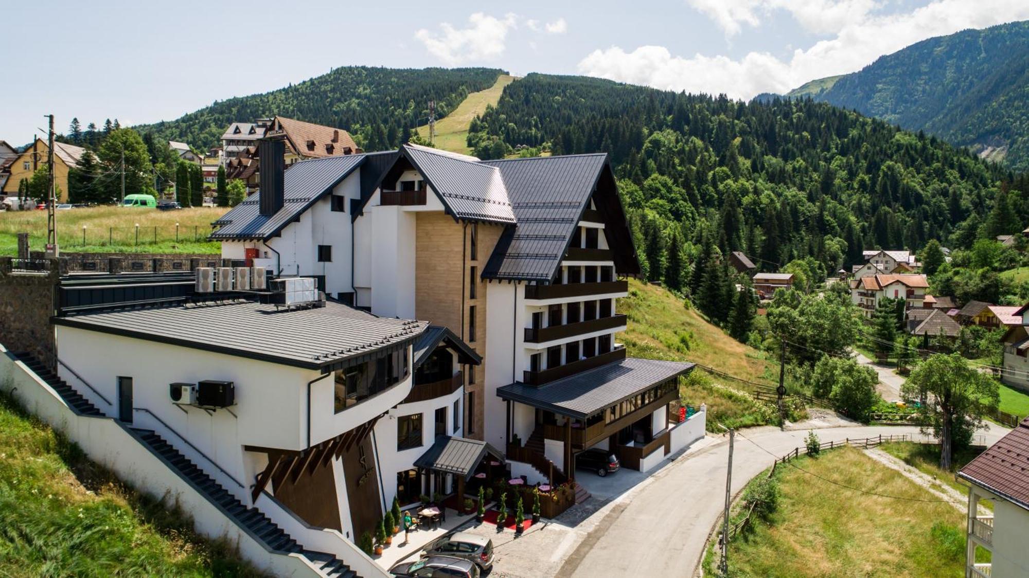 Hotel Roman Maramures - Ski & Spa Resort Statiunea Eksteriør billede